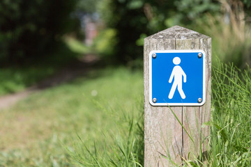 Fußweg-Schild