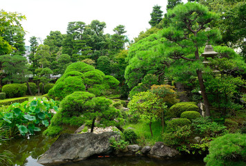 Fototapeta na wymiar Shibamata Taishakuten Buddhist temple garden, Tokyo, Japan