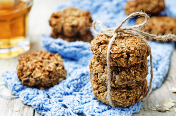 banana oat sunflower seeds vegan breakfast cookies