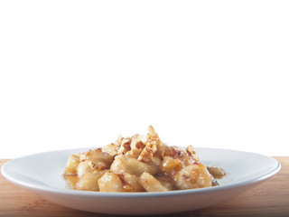 caramelized bananas and walnuts
