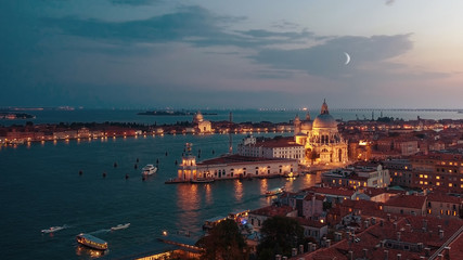 Fototapeta na wymiar Beautiful sunset in Venice