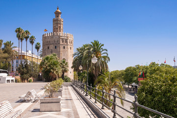 Fototapeta na wymiar Torre del Oro - military watchtower in Seville