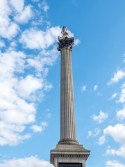 Fototapeta na wymiar The Nelson column in London