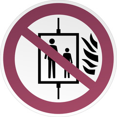 Aufzug im Brandfall nicht benutzen