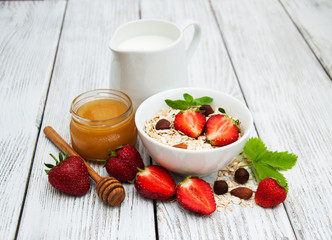 Muesli with strawberries