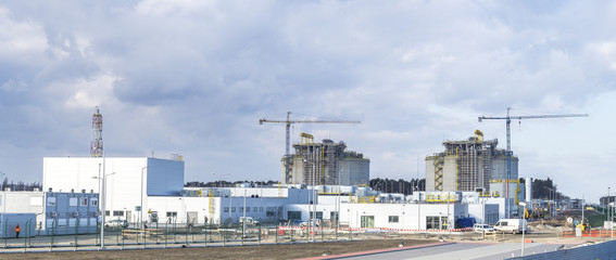 Terminal LNG w Świnoujściu w trakcie budowy - obrazy, fototapety, plakaty
