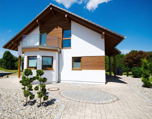Einfamilienhaus in moderner Bauweise