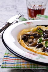 Scrambled eggs with mushrooms