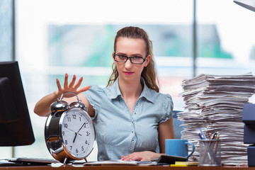 Woman businesswoman failing to meet her deadlines