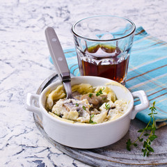 Scrambled eggs with mushrooms