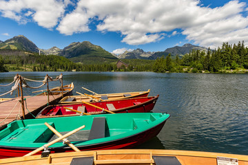 Fototapeta na wymiar Strbske Pleso lake with Tatra mountains in background, Slovakia, Europe