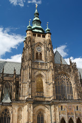 Fototapeta na wymiar St. Vitus gothic cathedral located within the Prague Castle complex, Czech. 