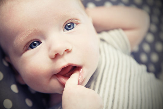 zahnendes Baby