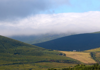 Fototapeta premium Lonely house in Dingle, Ireland