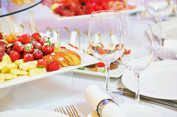 Catering service. set table