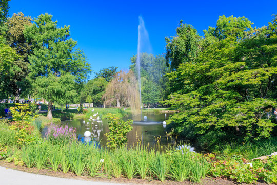 Teich mit Font&auml;ne im Gel&auml;nde der Landesgartenschau 2016 in &Ouml;hringen