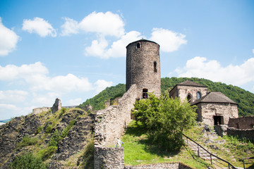 Fototapeta na wymiar Castle Strekov in valley of river Elbe