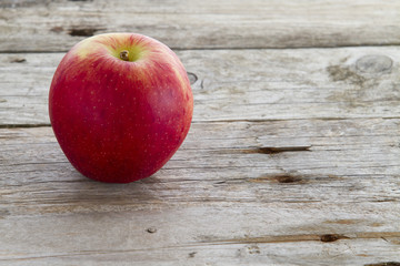 red apple