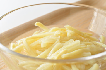 千切りタケノコの水煮