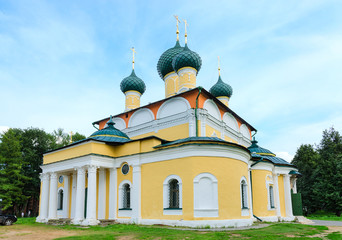 Fototapeta na wymiar Transfiguration Cathedral, Uglich, Russia