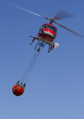 Obraz premium Helicopter firefighter