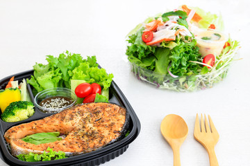 Salmon steak, the one of clen food menu served with fresh vegtab