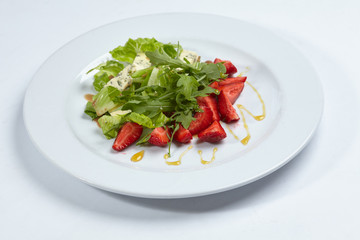 salad with strawberries