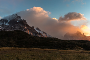 Fototapeta na wymiar Torres del Paine XII