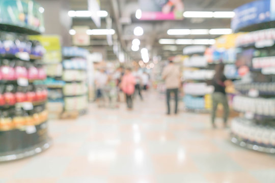 abstract blur in supermarket