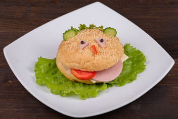 Fun food for kids - hamburger looks like a funny muzzle