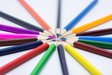 Fototapeta premium Circle of color pencils.
