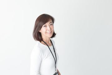 OLポートレート・ミドル女性 (白バック)