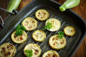 zucchini baked with sauce