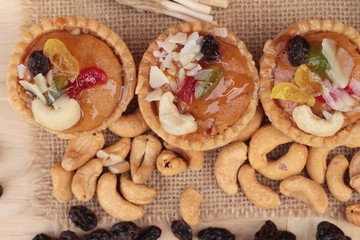 Mini almond nuts,fruit tart is delicious.