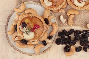Mini almond nuts,fruit tart is delicious.