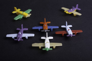 aviões coloridos © GaragedayStudio