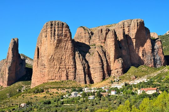 Mallos de Riglos #01