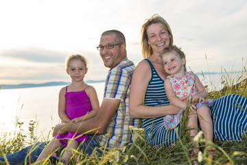 Fototapeta premium Family having great time ocean