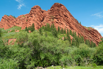 Formacja skalna zwana Siedem Byków w okolicy kirgiskiego Karakoł.