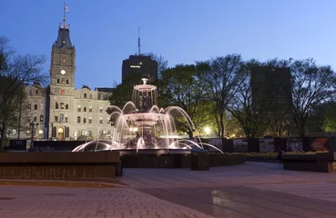 Printed kitchen splashbacks Fountain Fontaine de Tourny stands directly in front of the Parliament Building, where it inevitably draws the gaze of passer