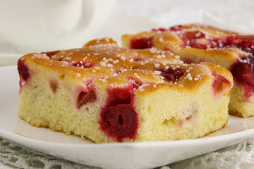 Kirschen-Rharbarber-Kuchen