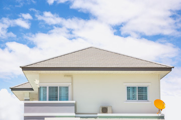 building a new roof of home