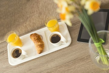 Breakfast and news