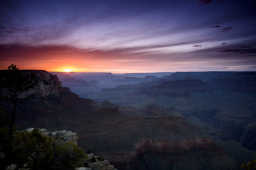 Fototapeta na wymiar Red sunset in Grand Canyon