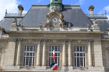 Fototapeta na wymiar Levallois Perret - L'Hôtel de Ville