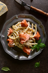 Pasta with smoked salmon, gorgonzol and roasted sunflower seeds