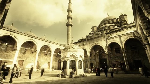 the yeni cami mosque in istanbul