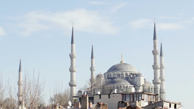 the famous blue mosque in istanbul