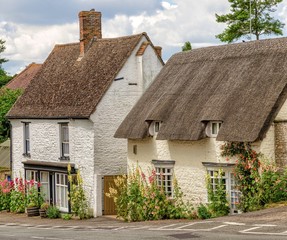 Fototapeta na wymiar Cottages in Great Milton village, Oxfordshire, England