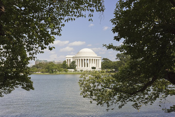 Looking eastwards through the summer cherry trees & across the Potomac River Tidal Basin towards...